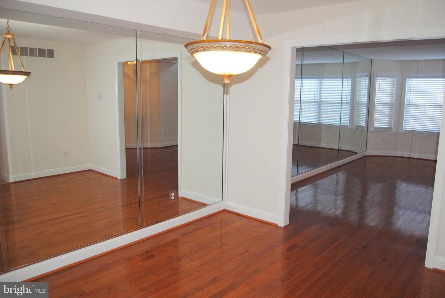 700 Locust Lane photo 27