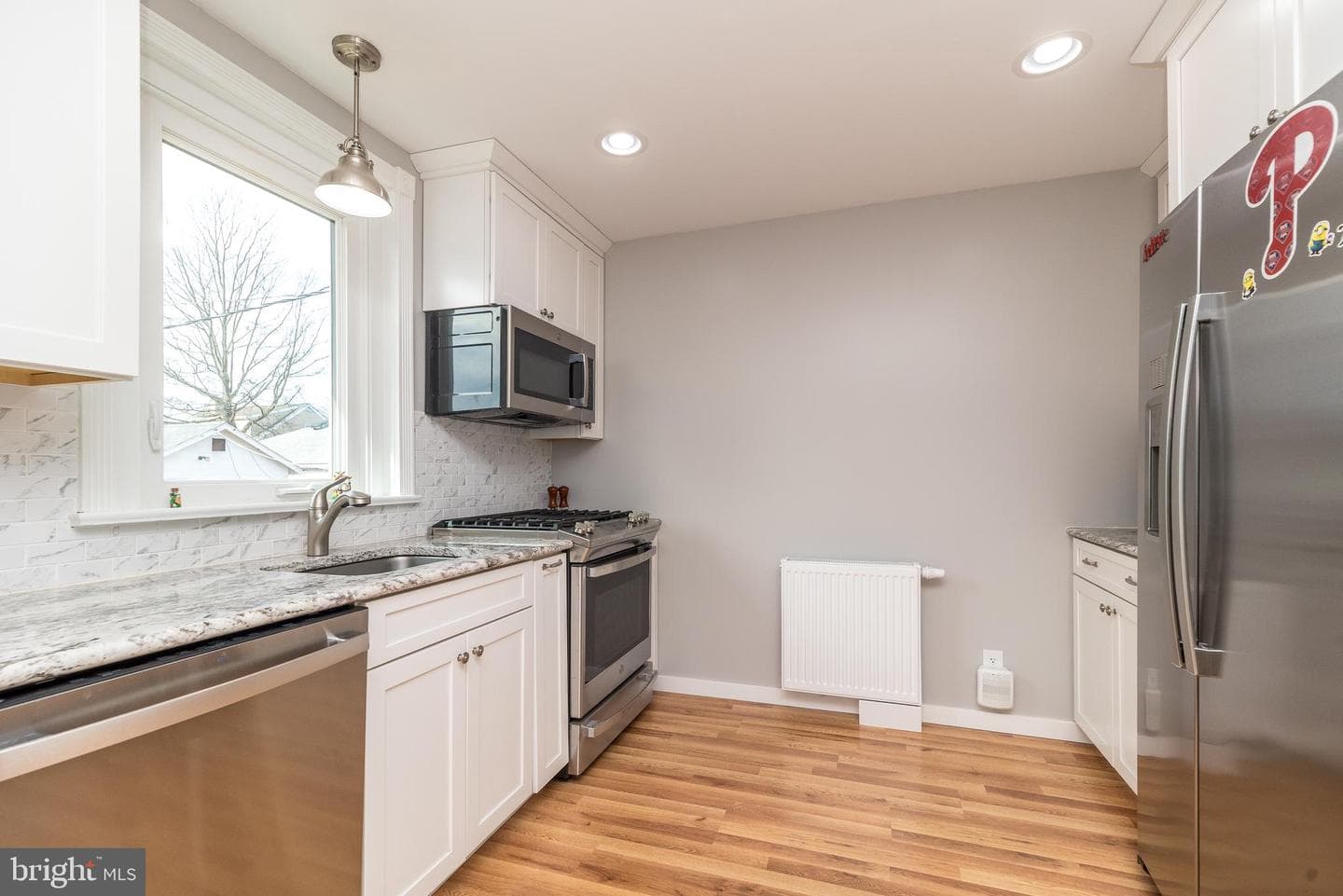 418 York Avenue photo 13