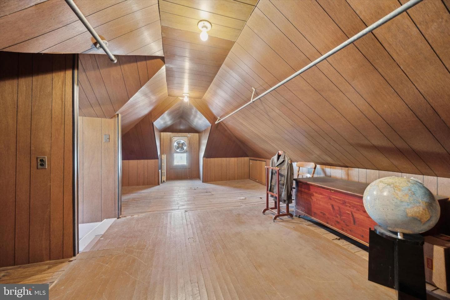 8103 Ardmore Avenue photo 31