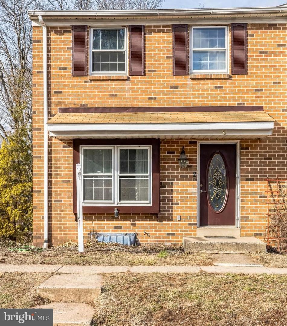 6 Valley Drive photo 1