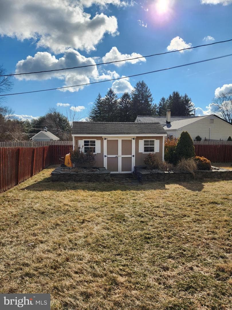 613 Kneedler Road photo 11