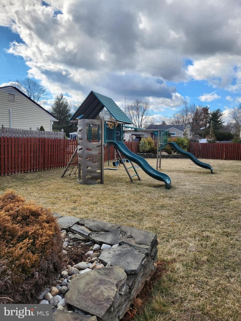613 Kneedler Road photo 12