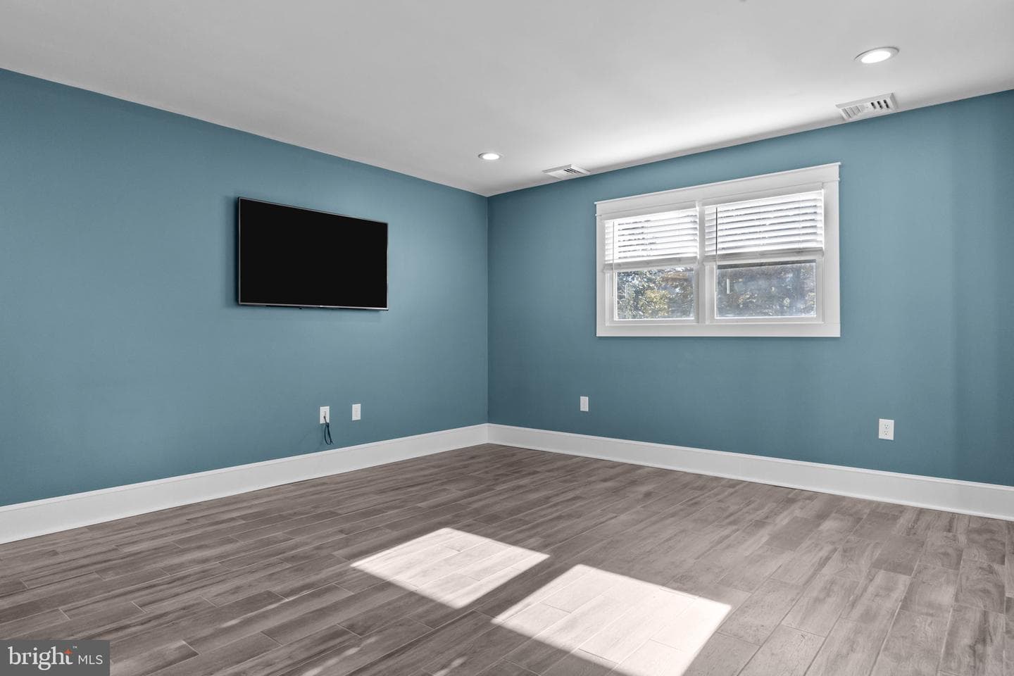 3835 Davisville Road photo 8