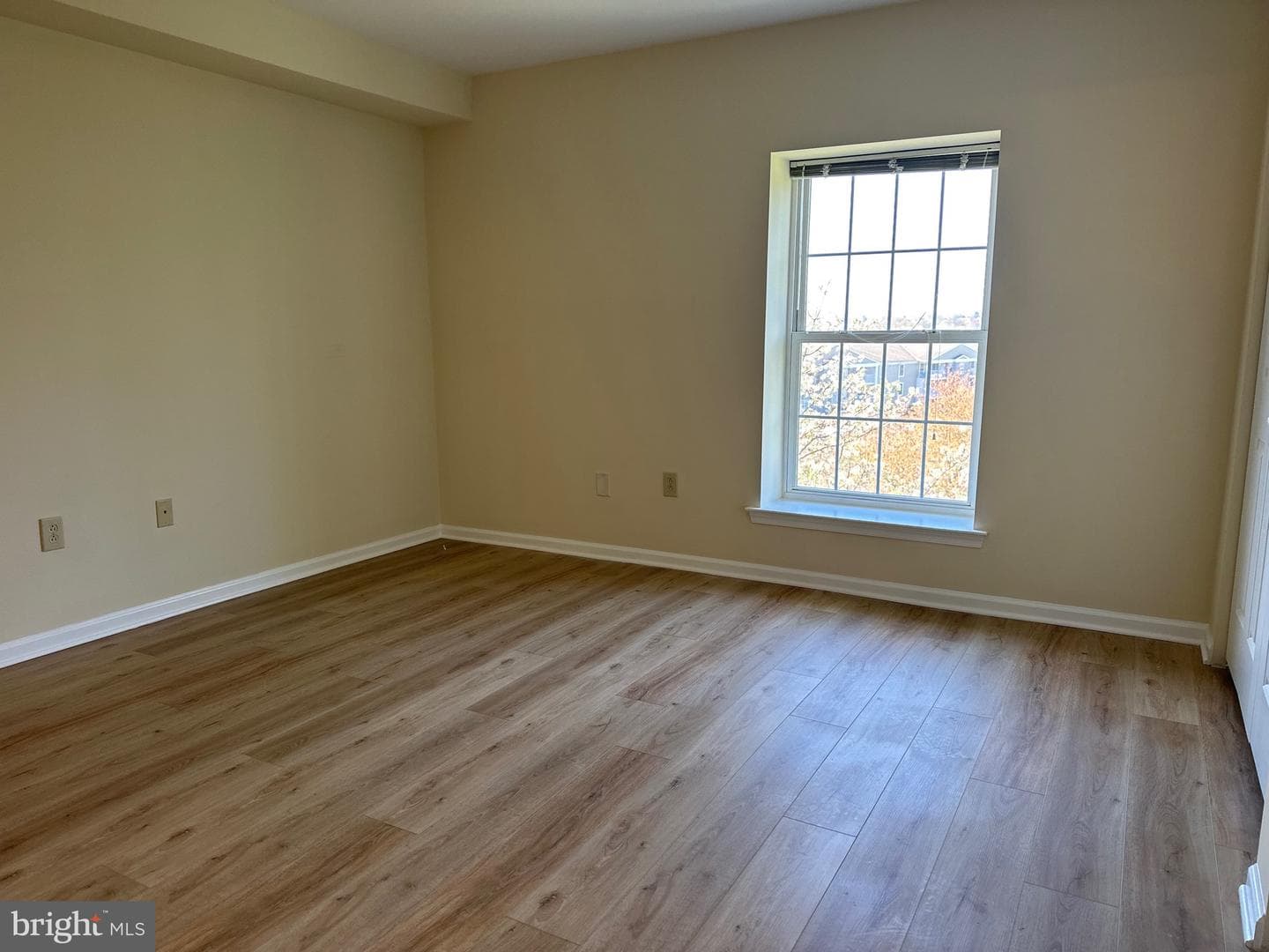 640 Brandon photo 19