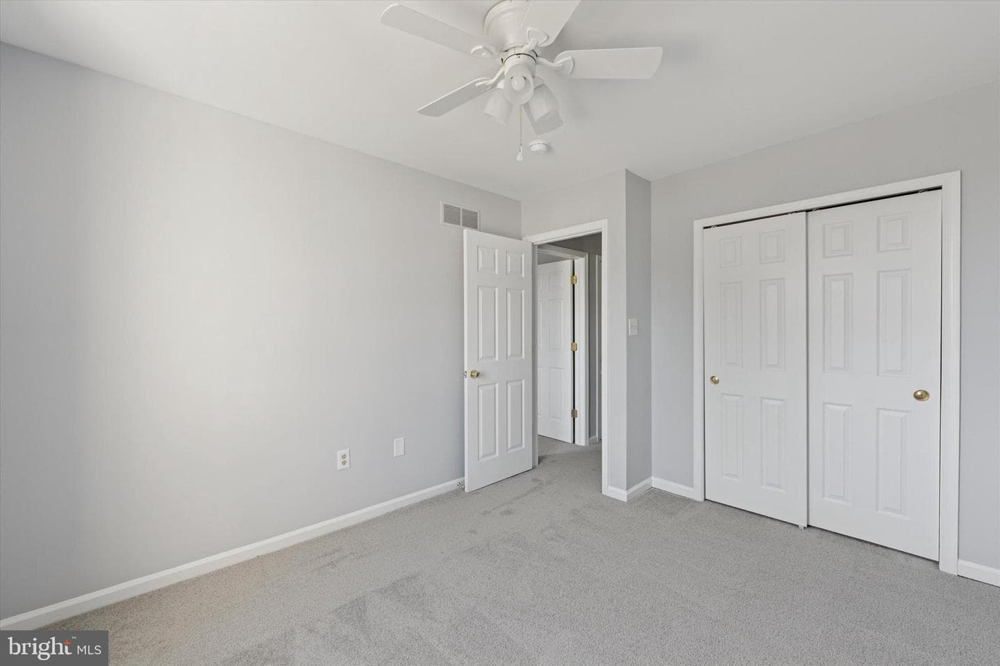 624 Coates Lane photo 19