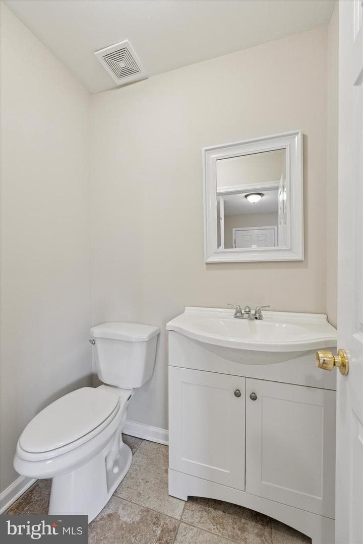 624 Coates Lane photo 7