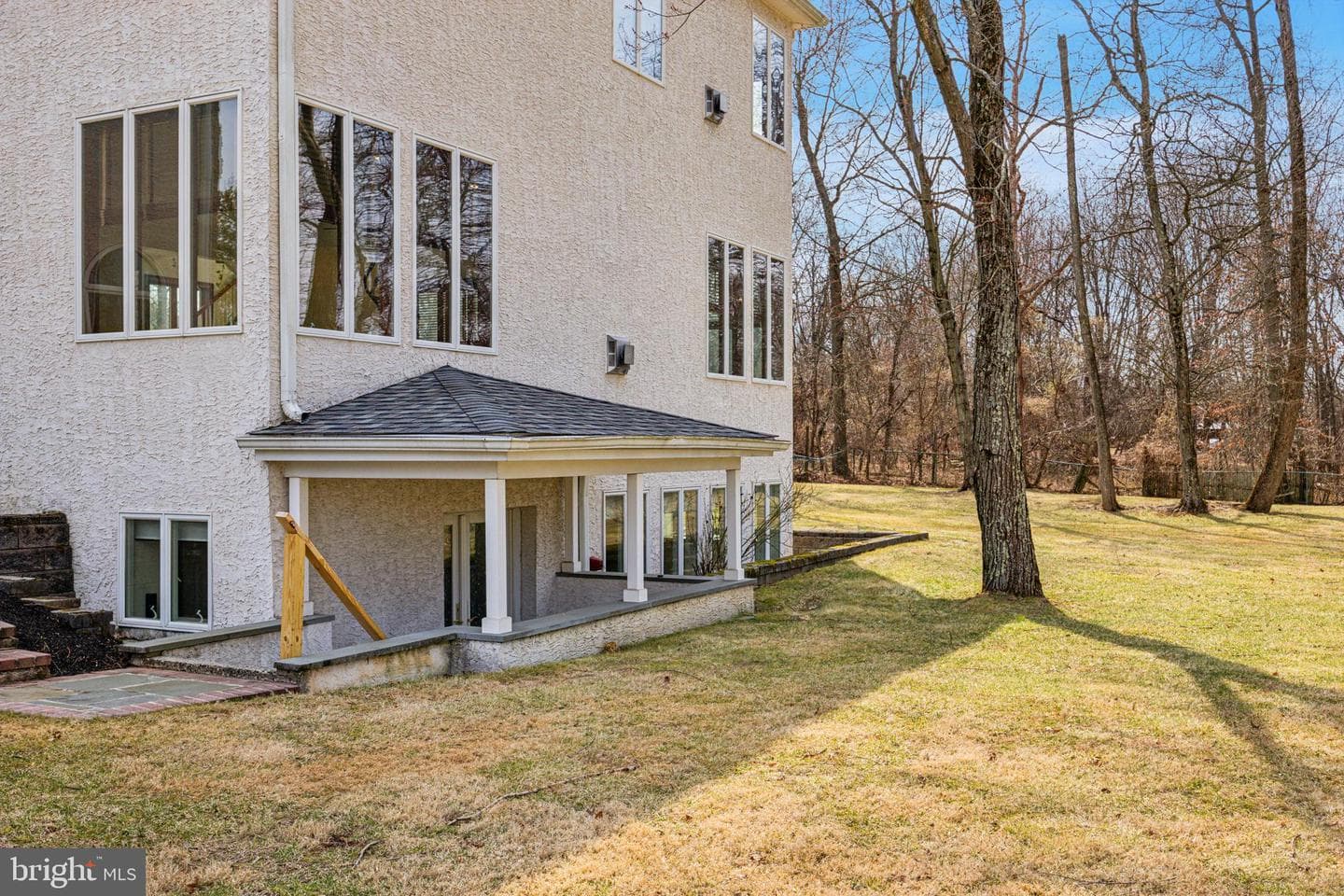 640 Chatham Lane photo 72