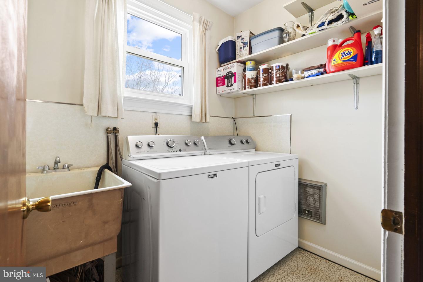 222 Brookside Circle photo 17
