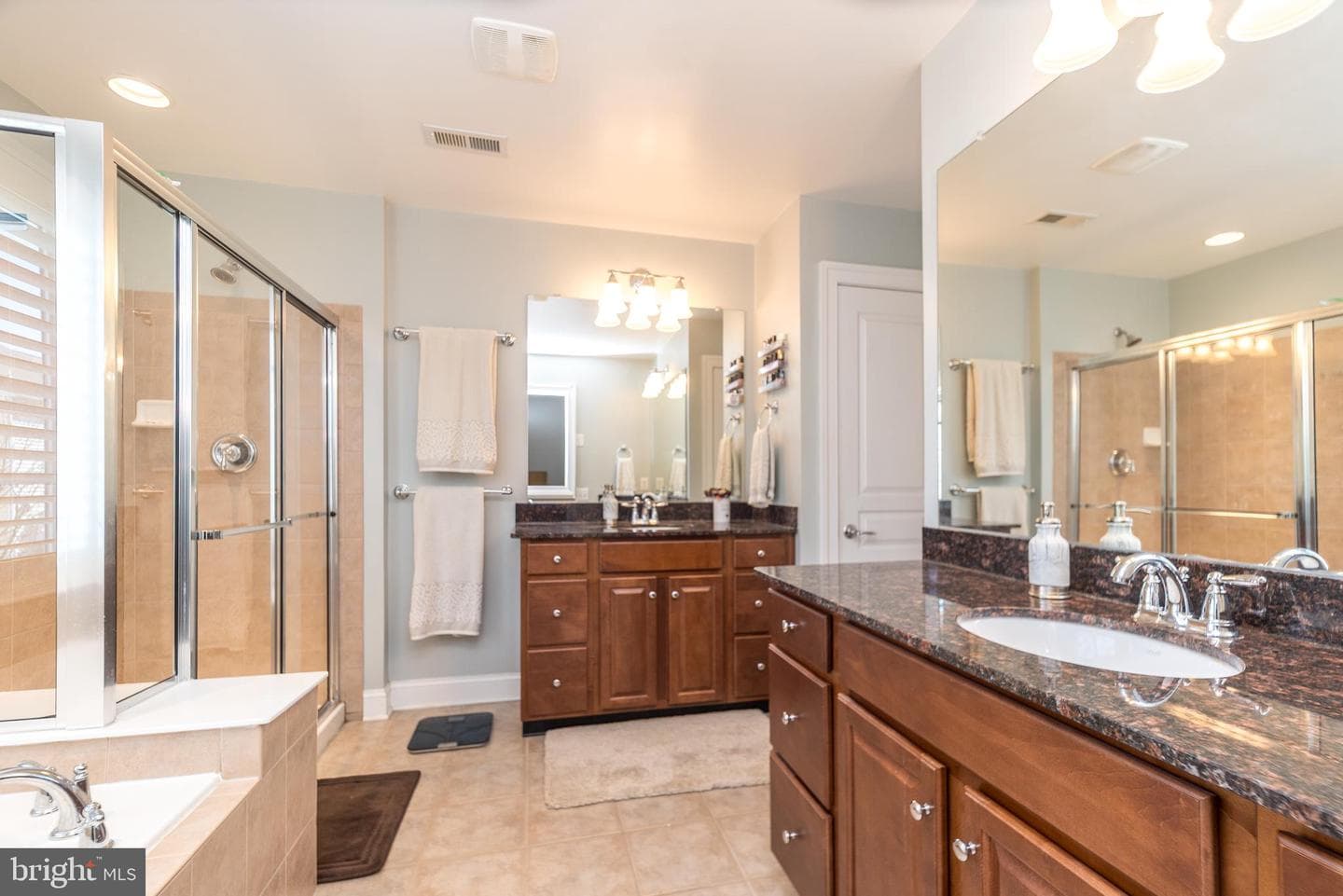 213 Bishop Drive photo 17