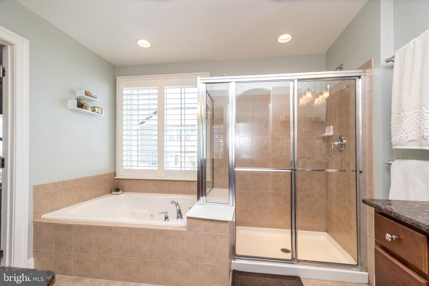 213 Bishop Drive photo 20