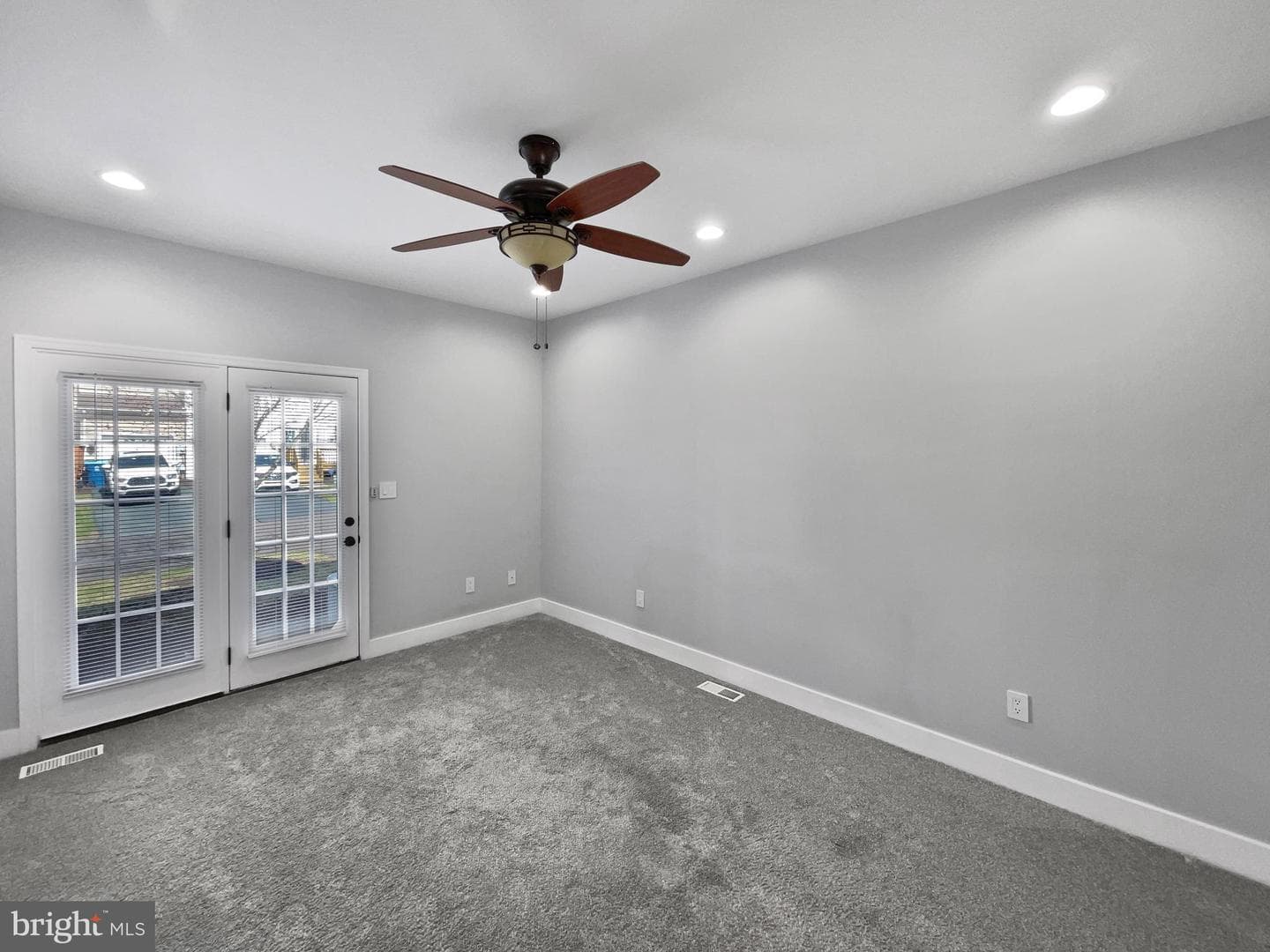 1089 Rosemont Terrace photo 20