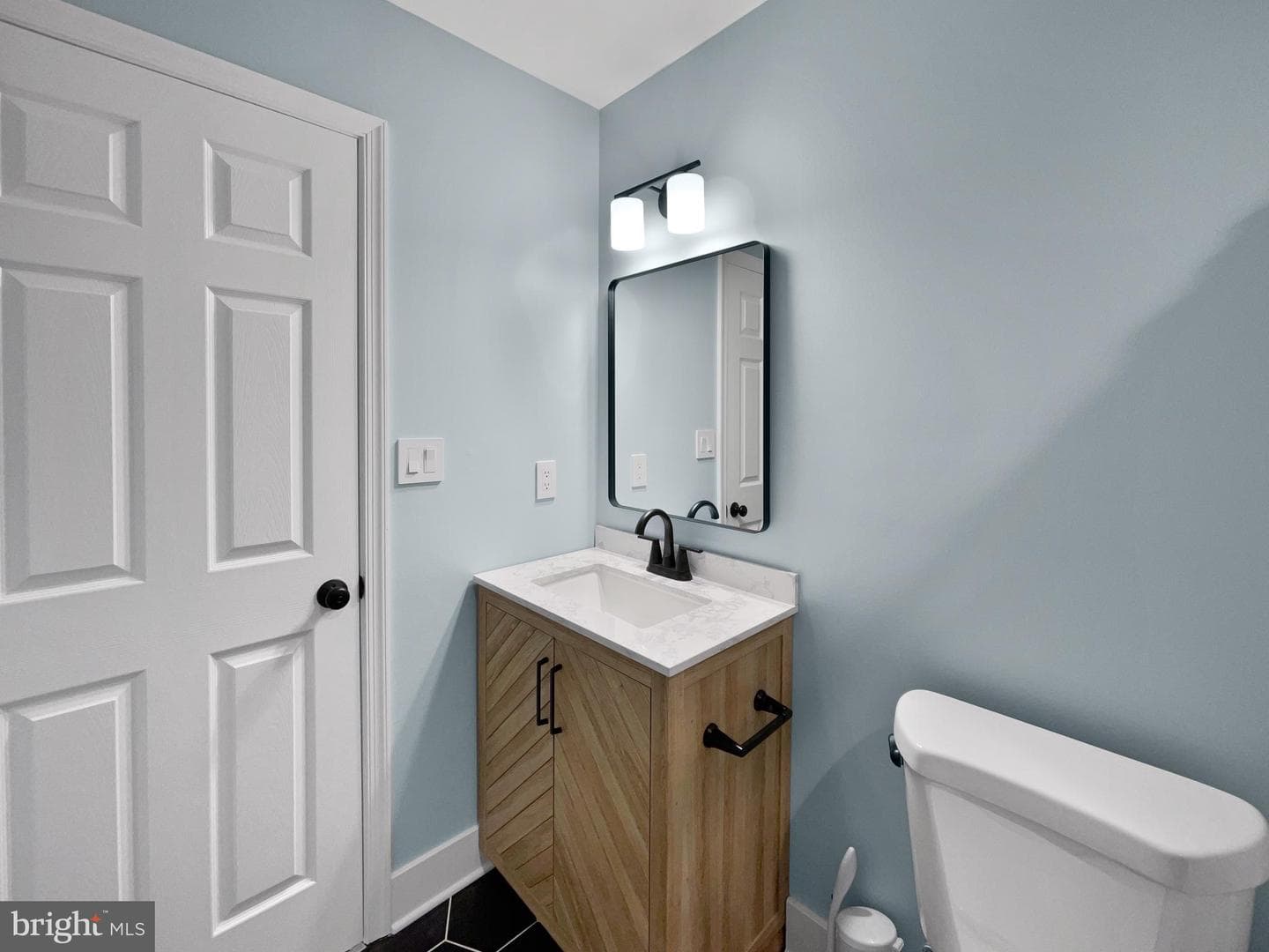 1089 Rosemont Terrace photo 45