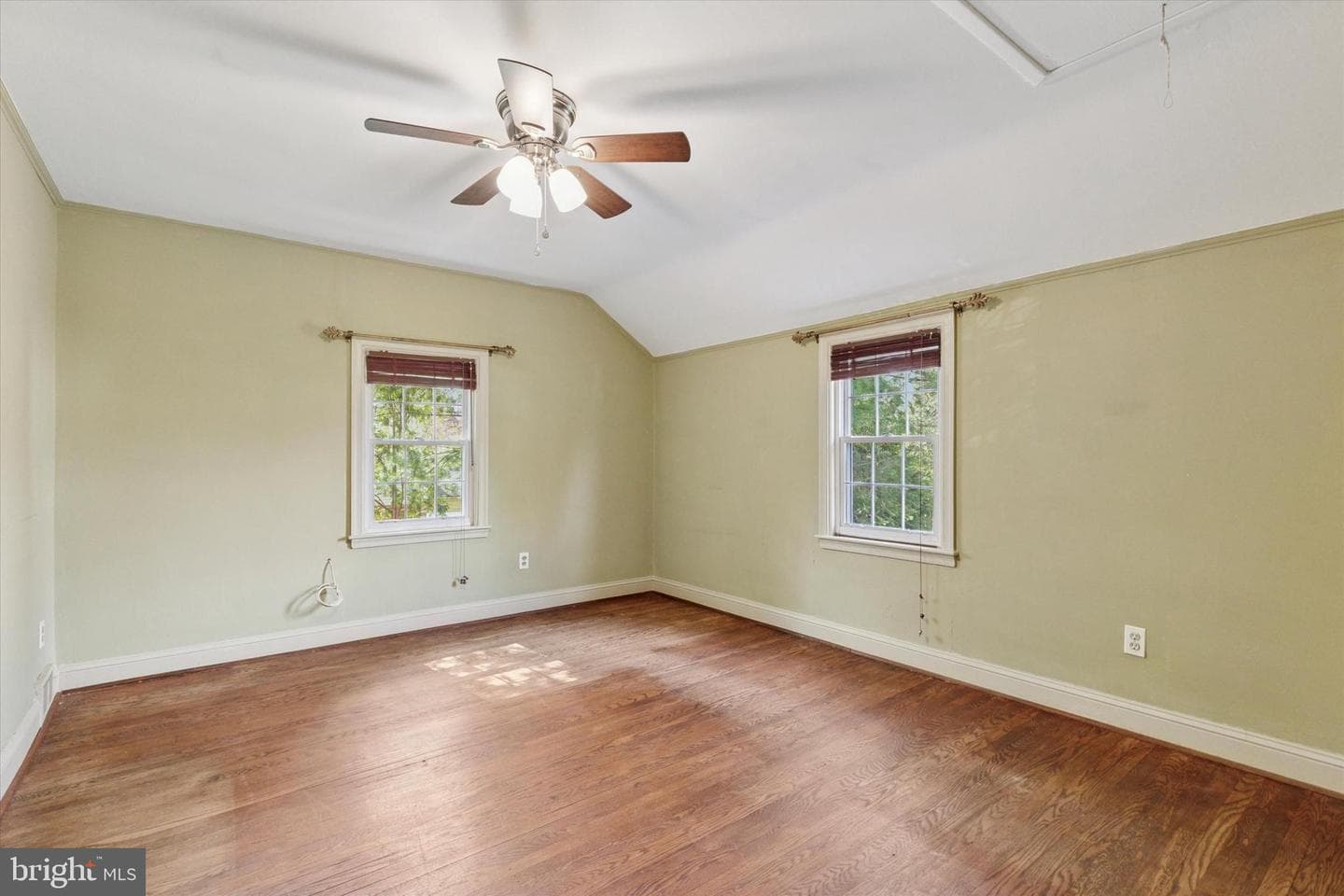 1220 Wheatsheaf Lane photo 17