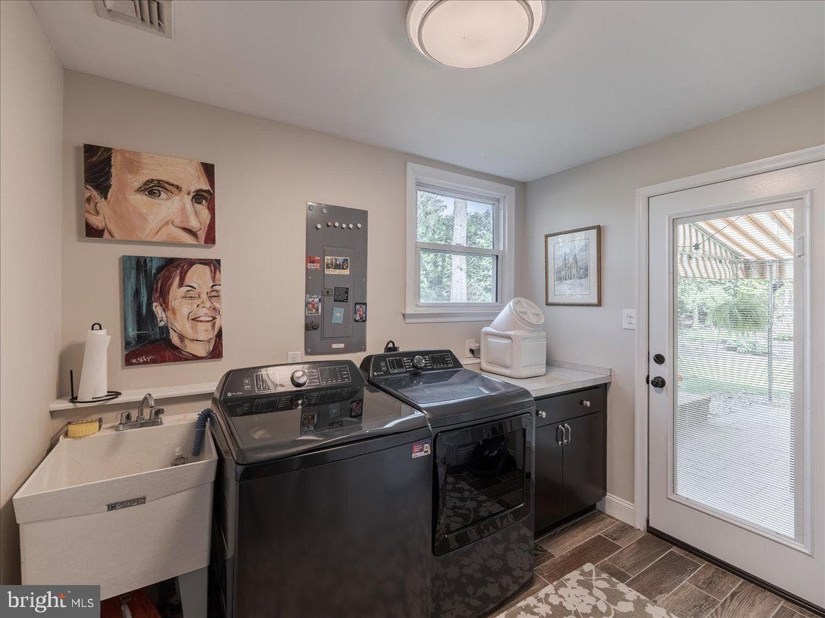 2737 Lantern Lane photo 31