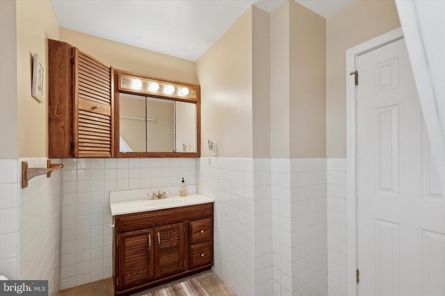 1019 Burke Avenue photo 14