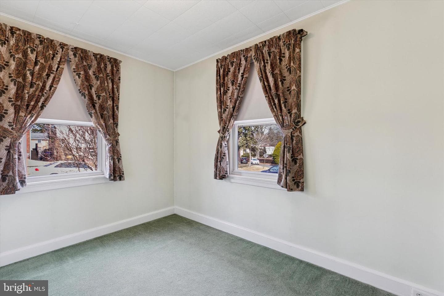 1019 Burke Avenue photo 16
