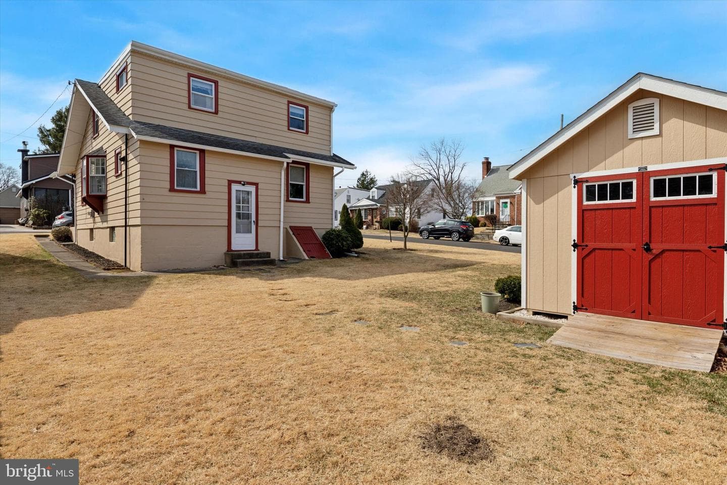 1019 Burke Avenue photo 23