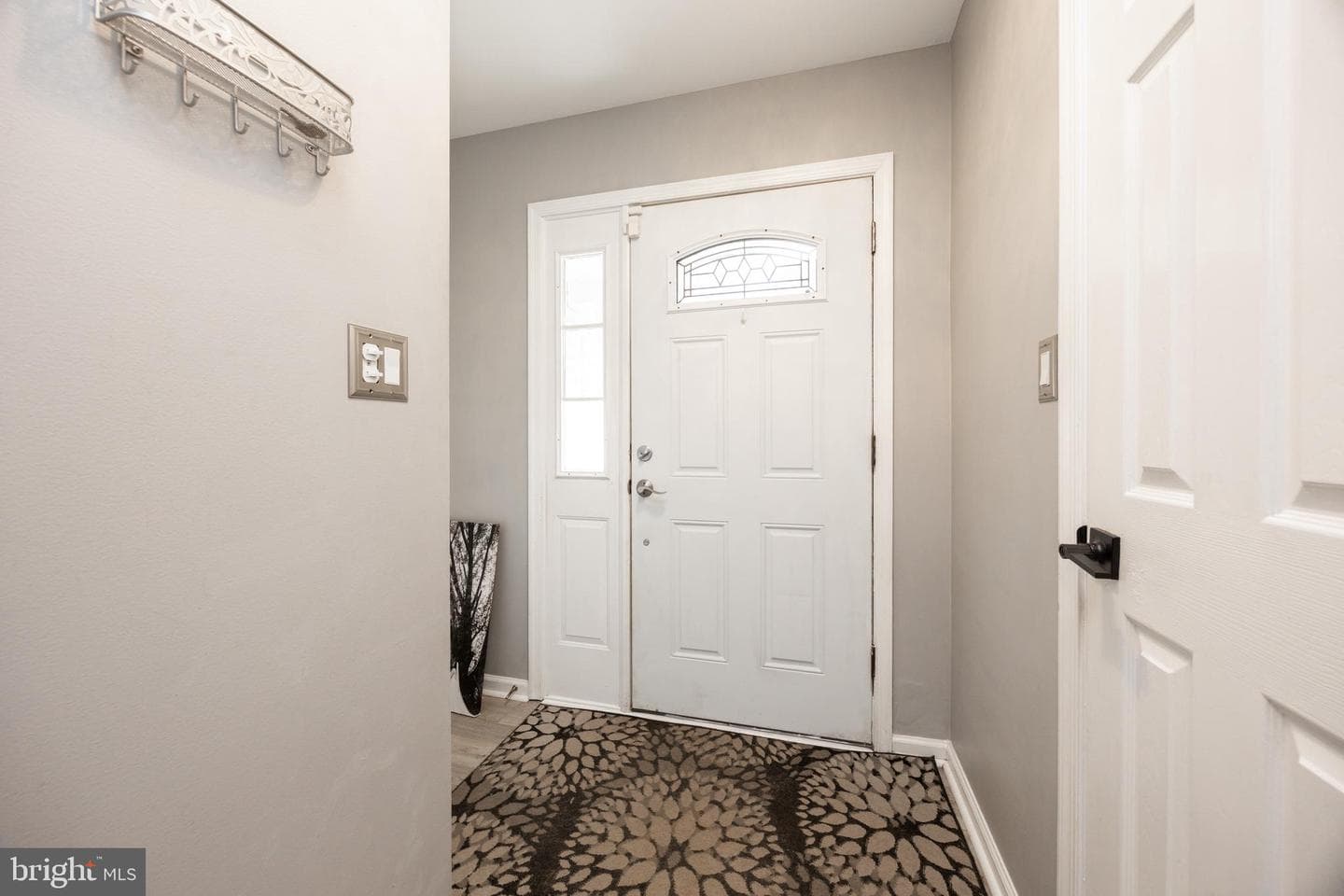 637 Upland Street photo 21