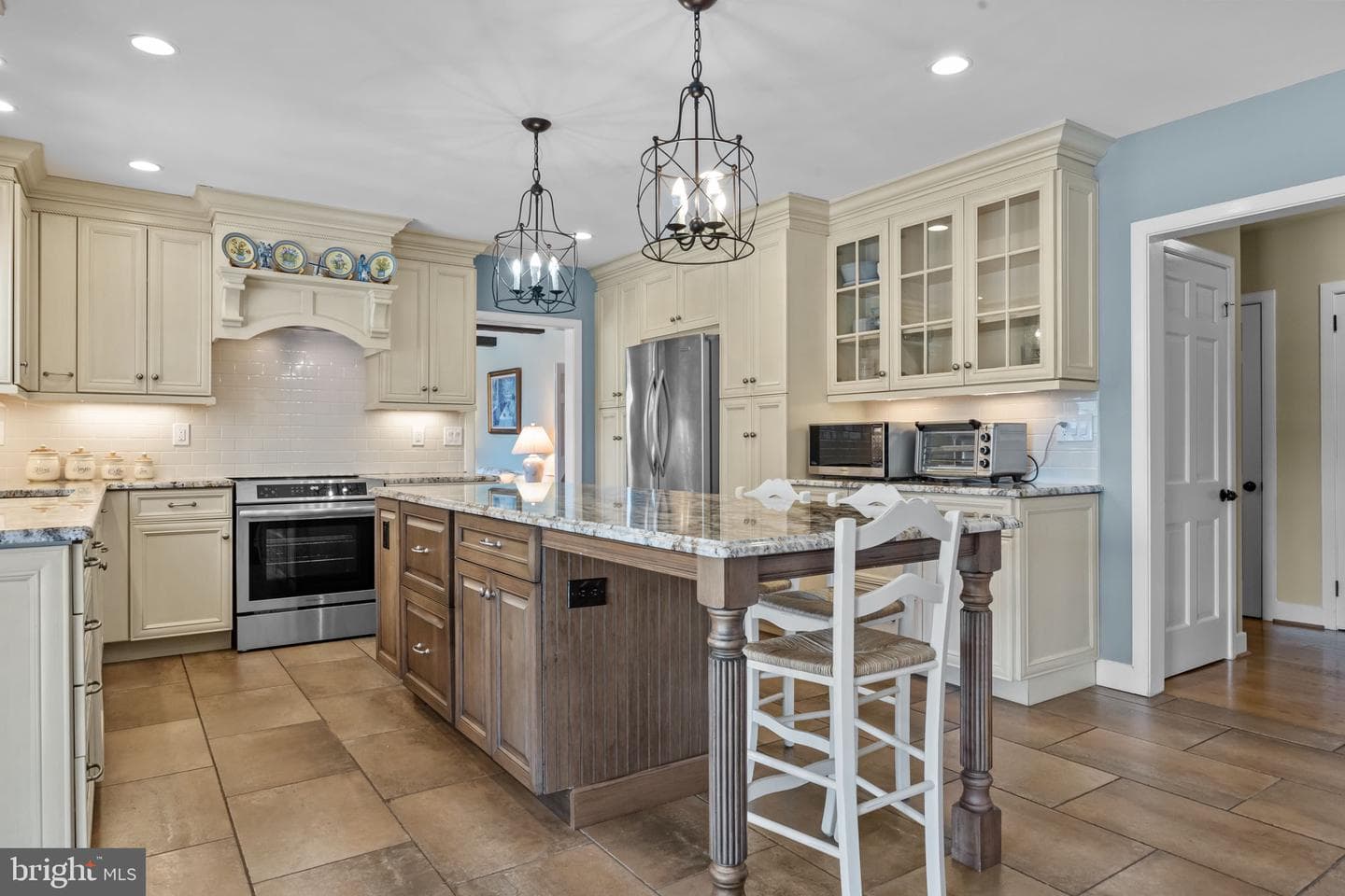 2230 Huntingdon Road photo 30