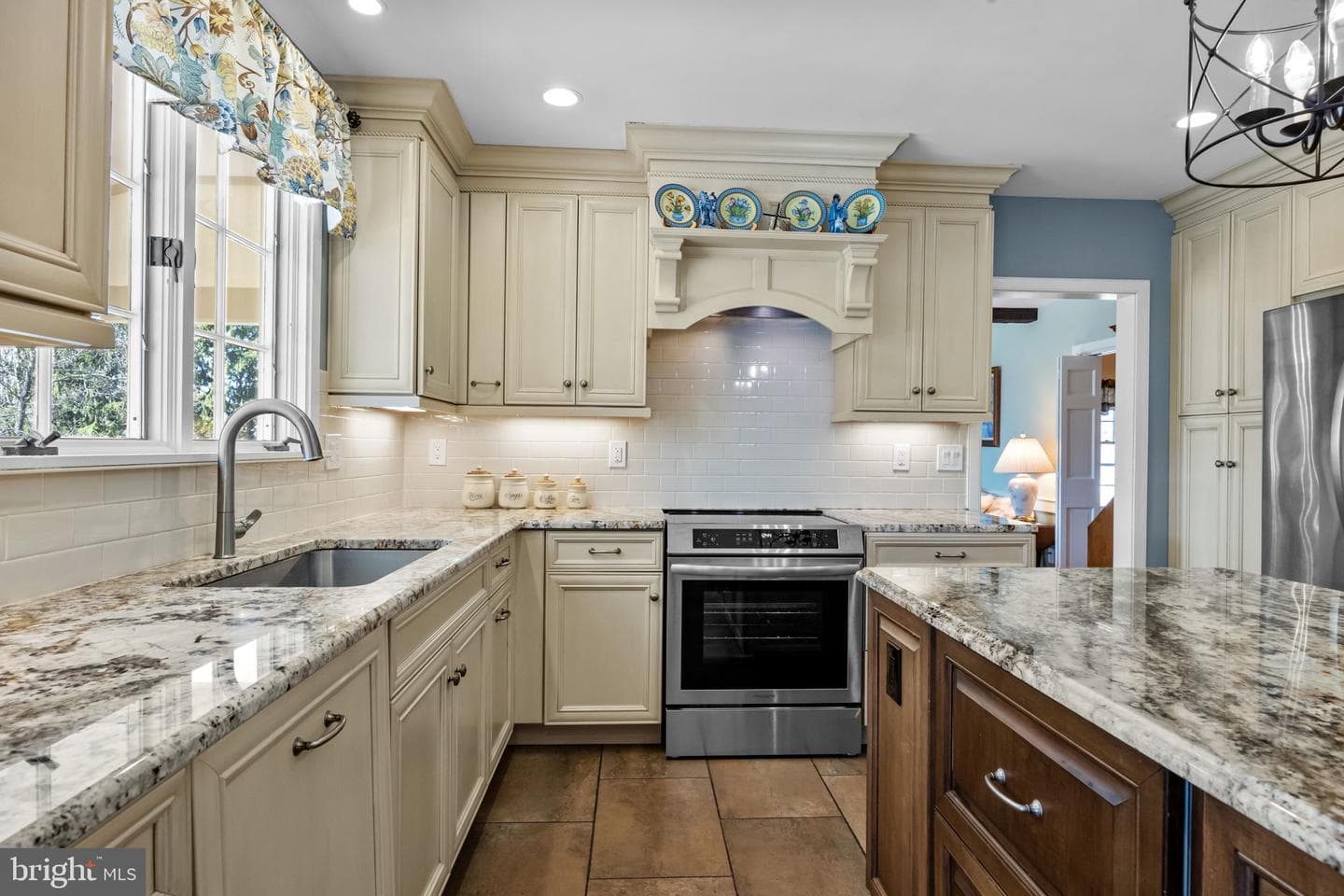 2230 Huntingdon Road photo 31