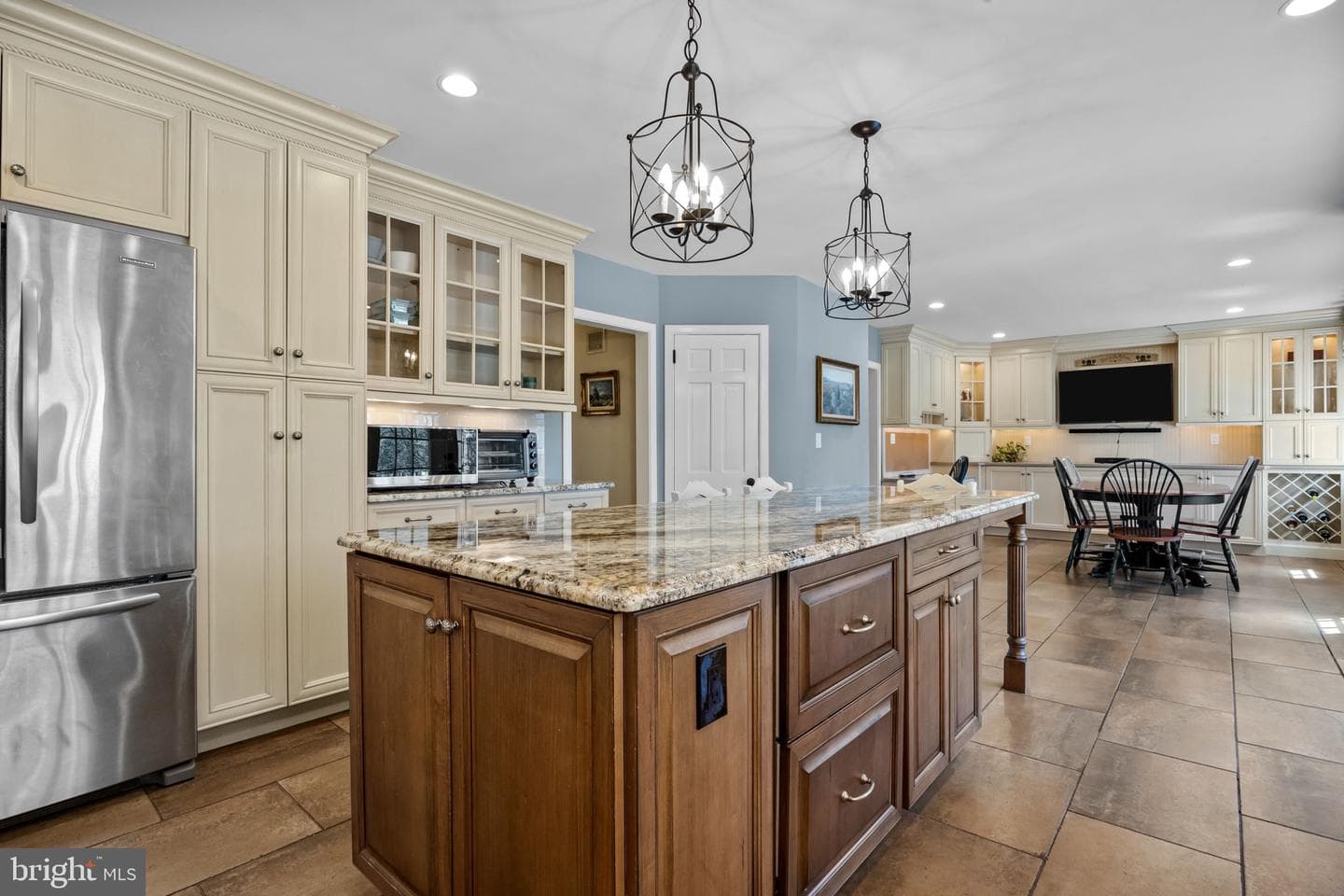 2230 Huntingdon Road photo 32