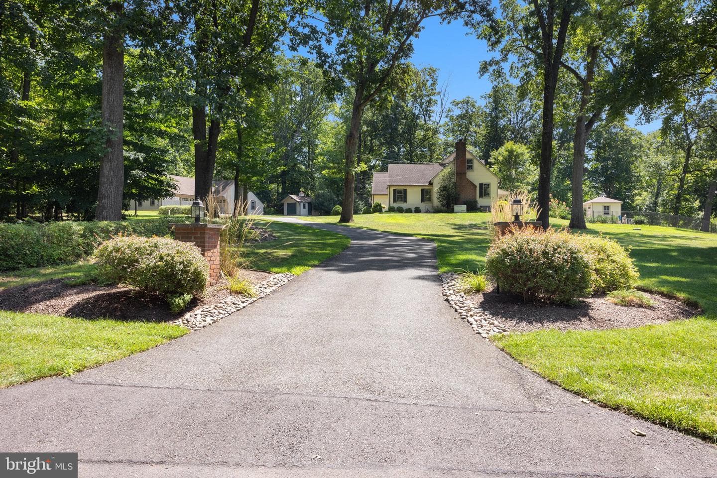 2230 Huntingdon Road photo 7