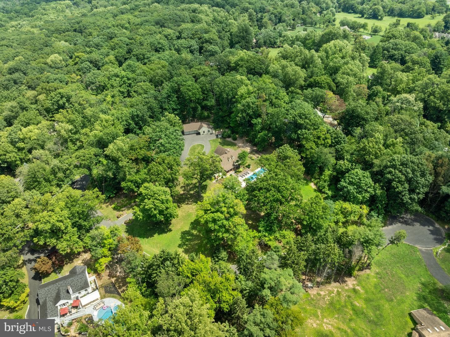 2230 Huntingdon Road photo 72