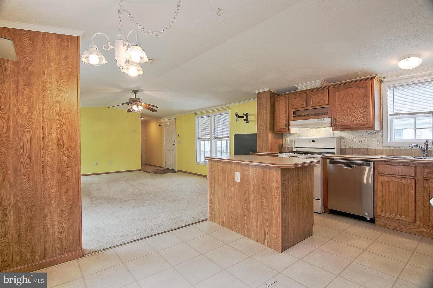 504 Maple Drive photo 6
