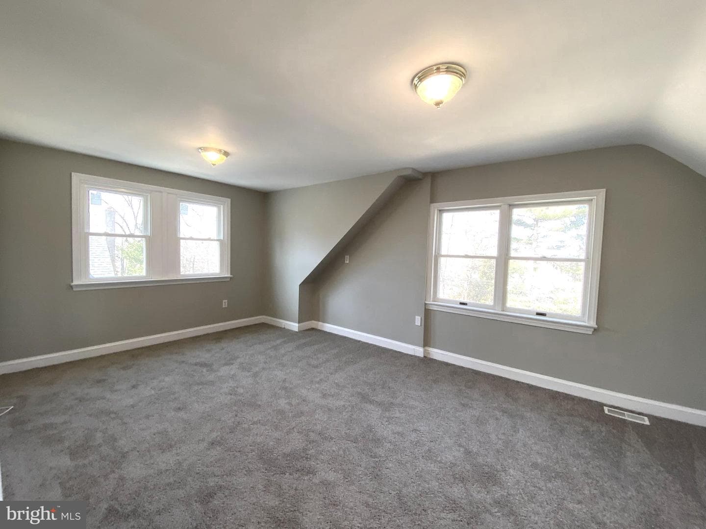19 Woodhill Road photo 13