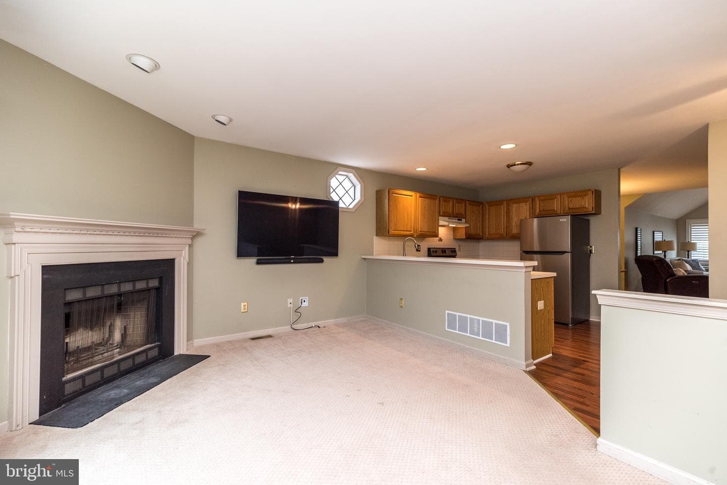 504 Victoria Drive photo 18