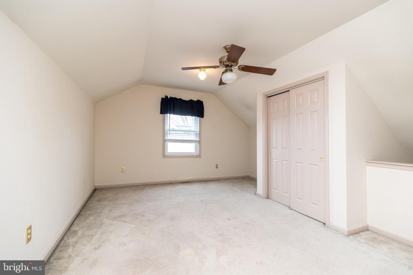 504 Victoria Drive photo 31