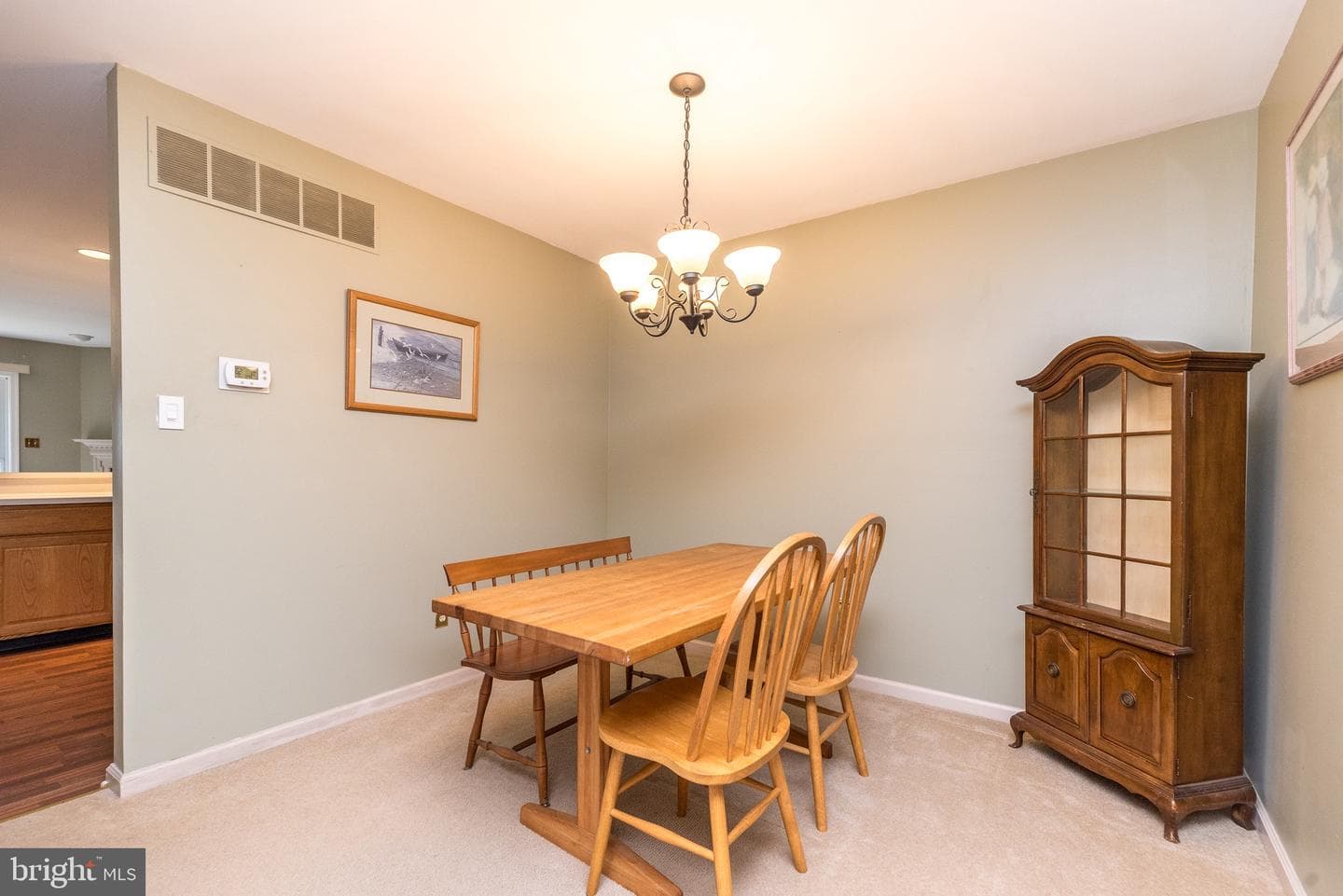 504 Victoria Drive photo 8