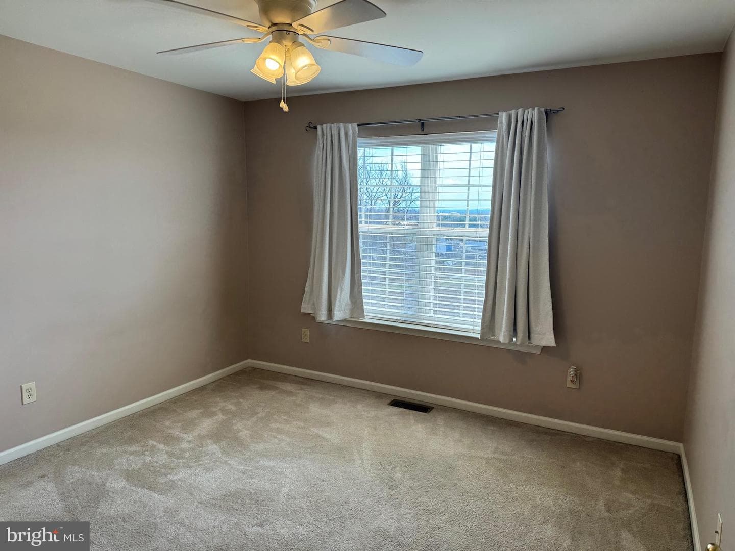 56 Stone Hill Drive photo 21
