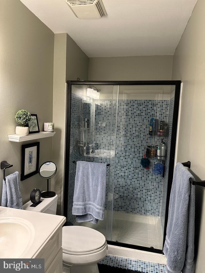 328 Lexington Road photo 30