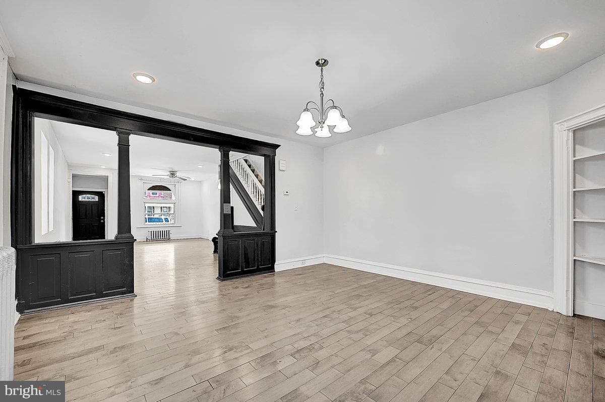 105 W Wood Street photo 17