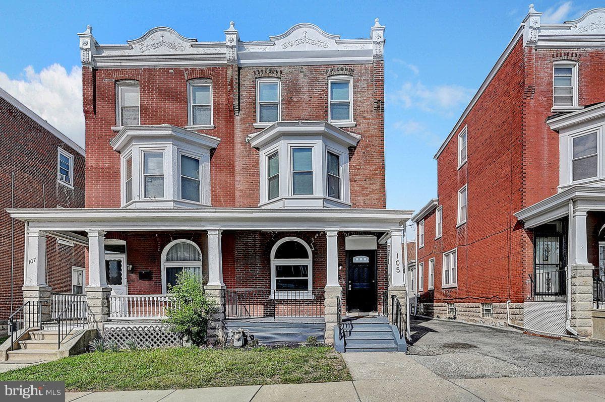 105 W Wood Street photo 9