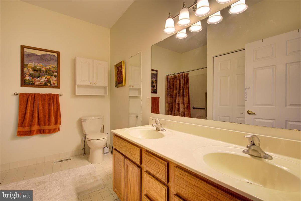 35 Stuart Drive #35 photo 17