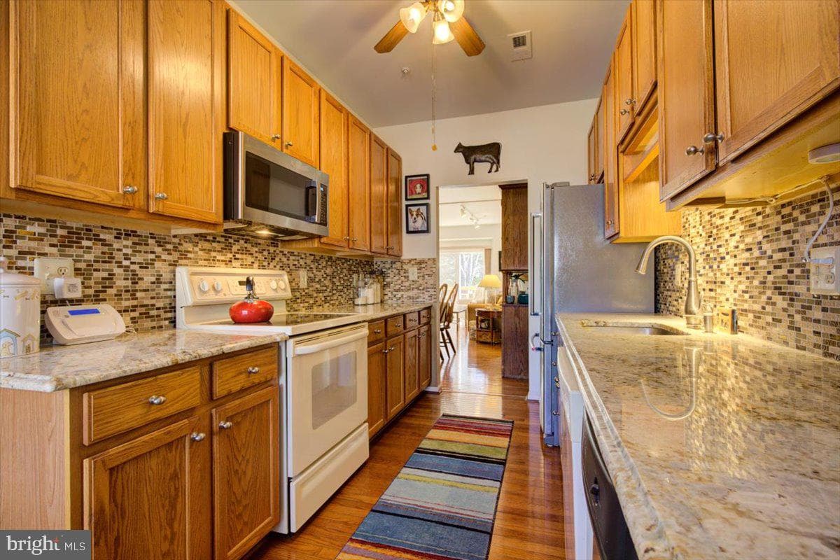 35 Stuart Drive #35 photo 7