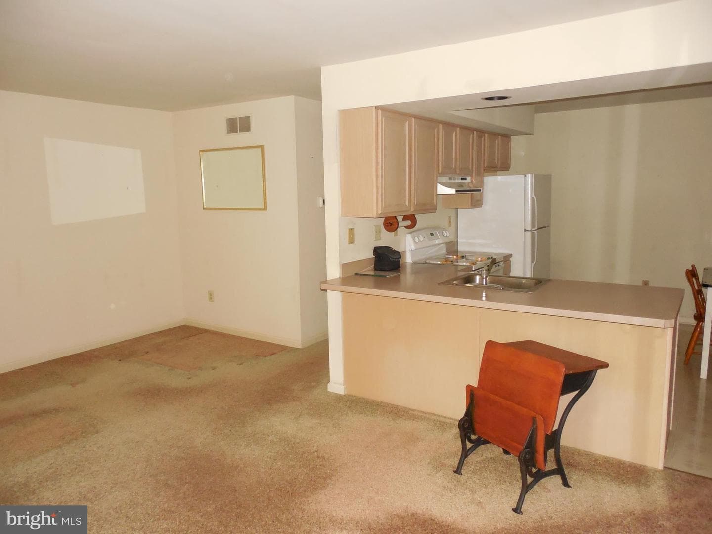 323 Parkview Drive photo 9
