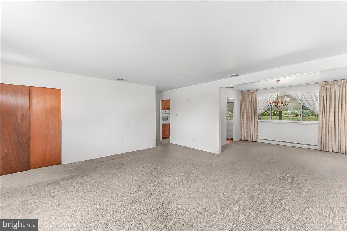 3205 Sharon Lane photo 7