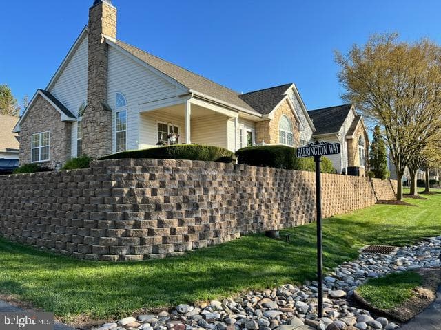 104 Barrington Way photo 2