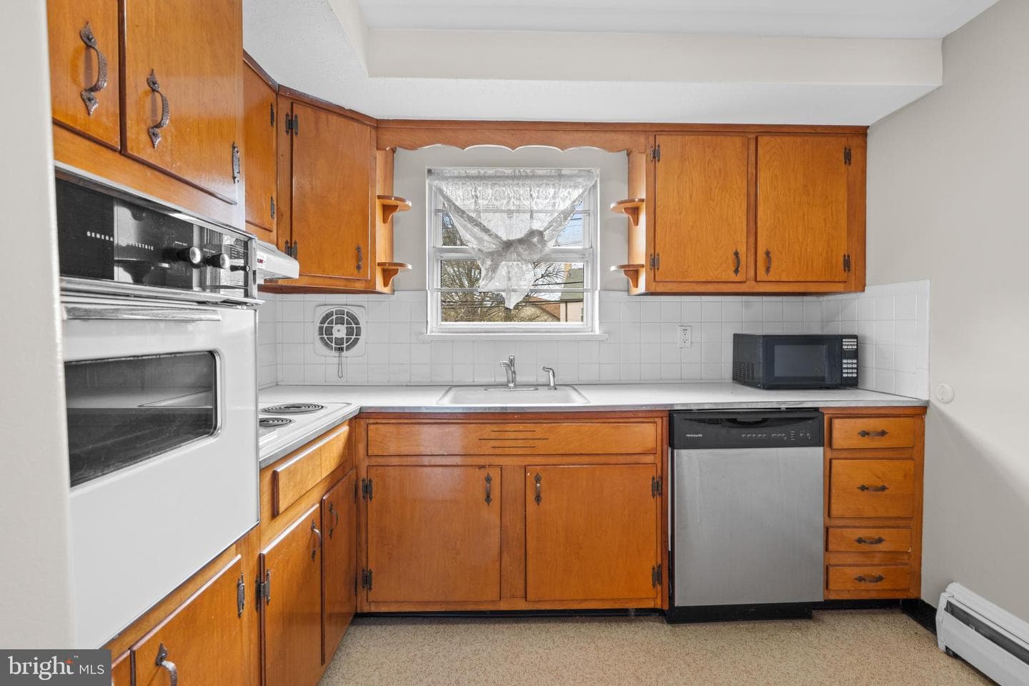 405 Franklin Street photo 13