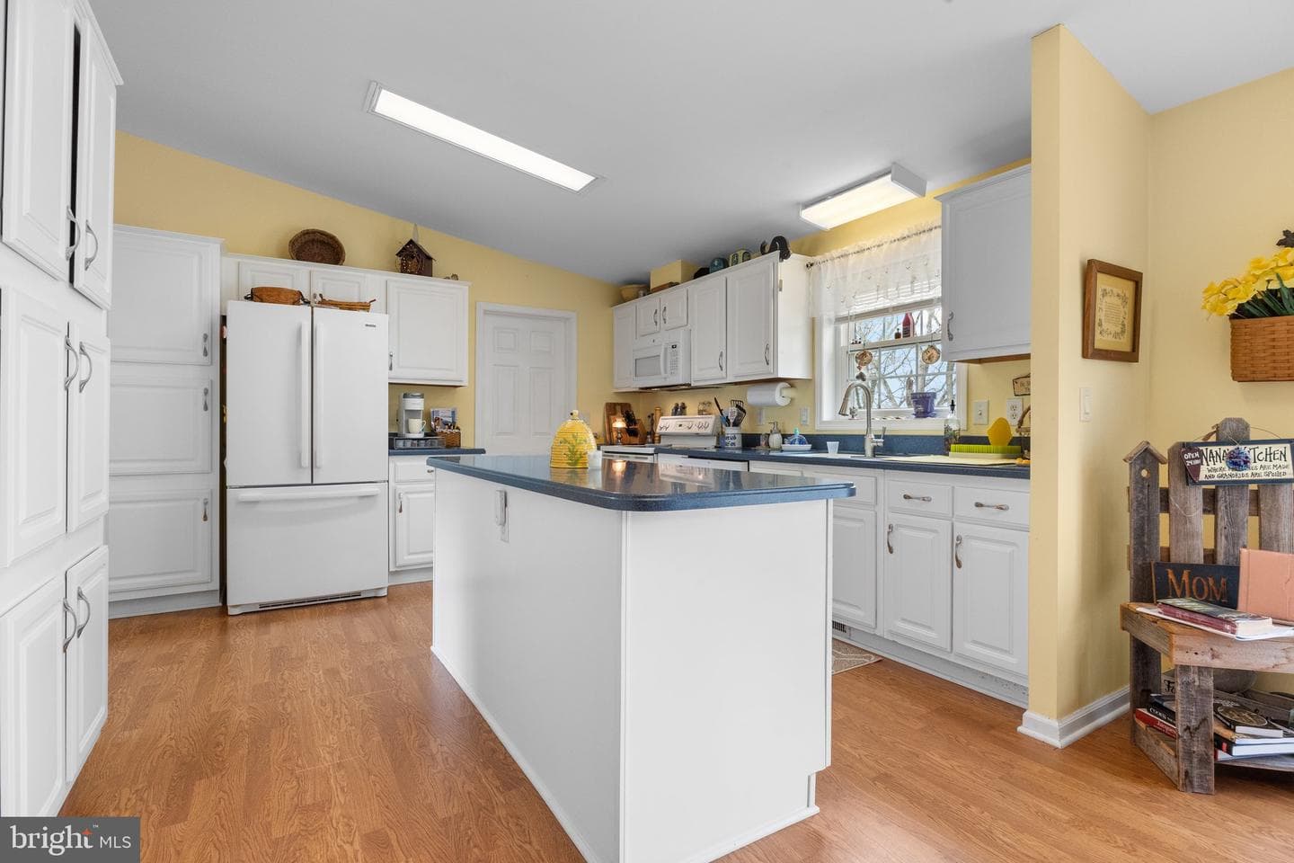 1032 Scenic View Drive photo 7