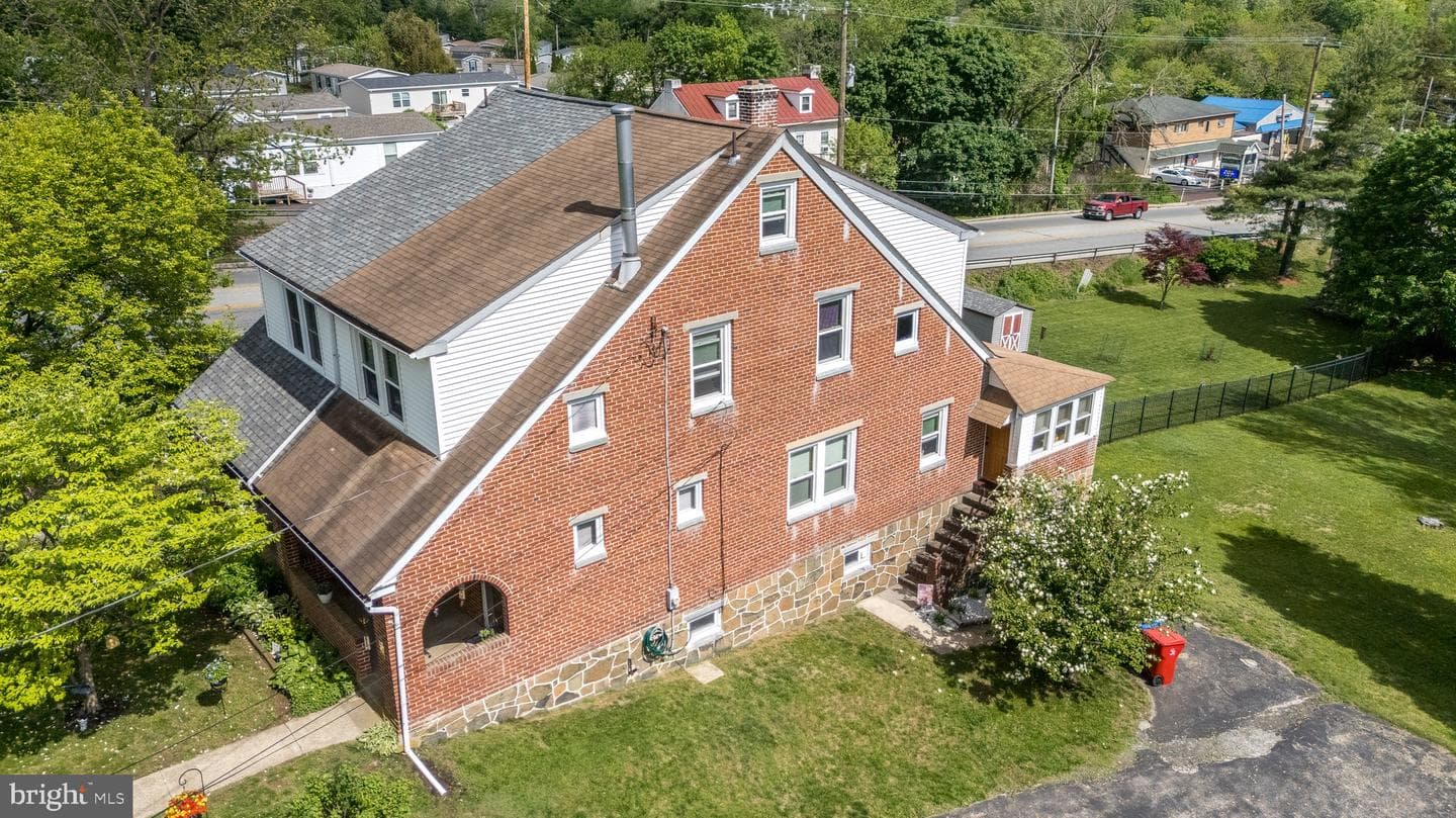 4 Elm Avenue photo 4