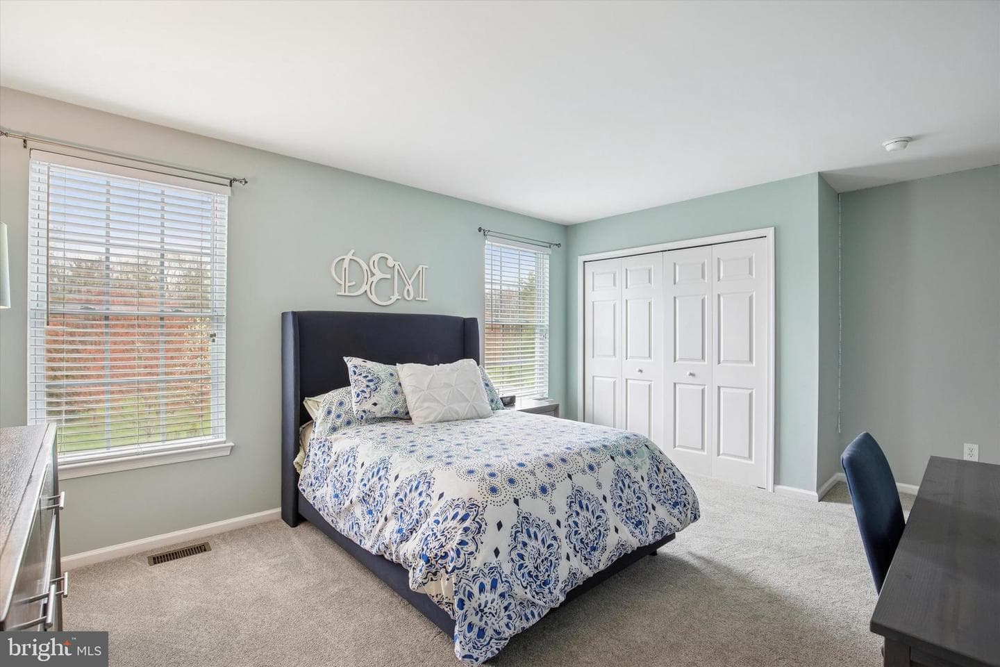 136 Oak Creek Drive photo 25