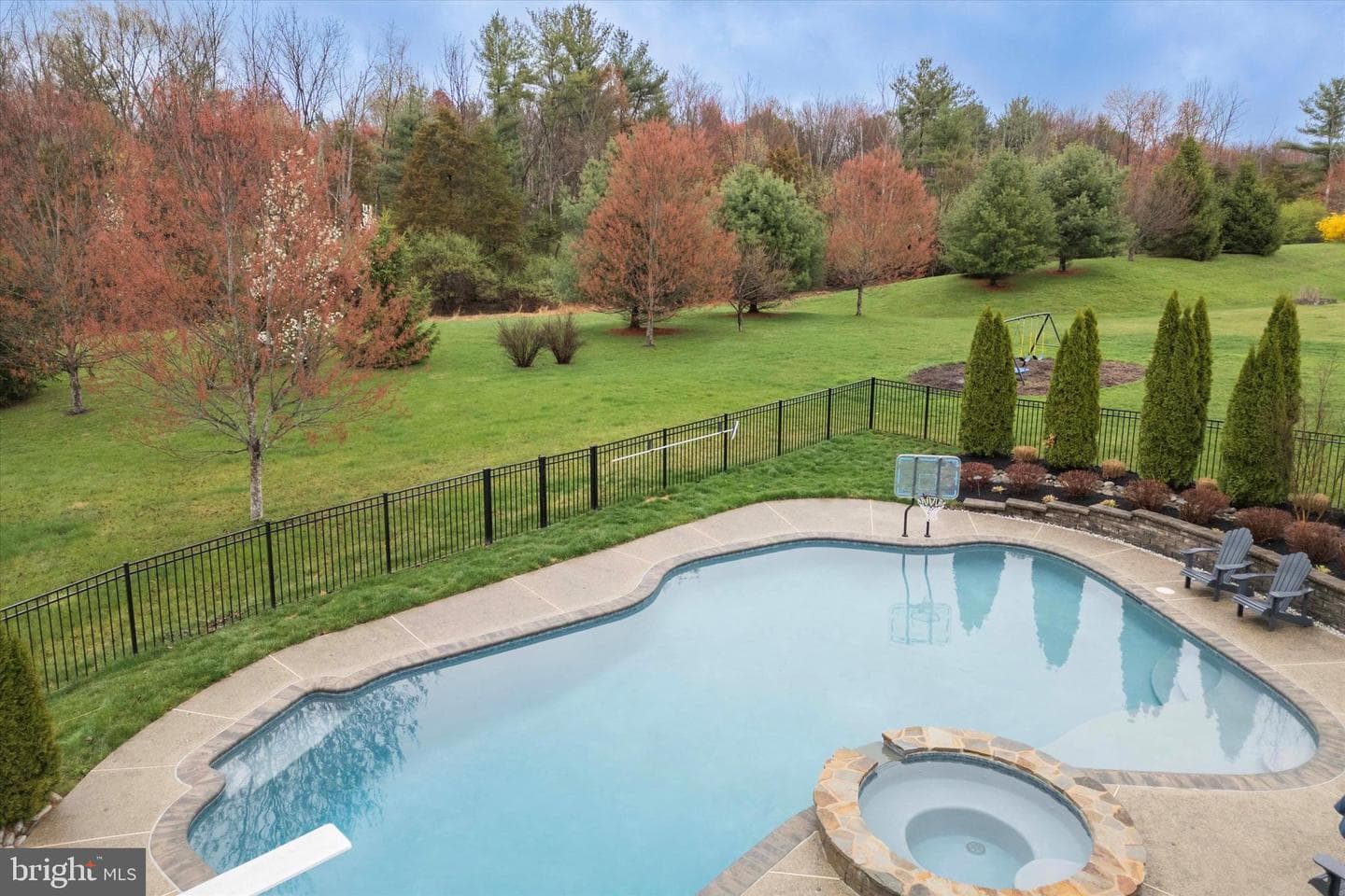 136 Oak Creek Drive photo 41