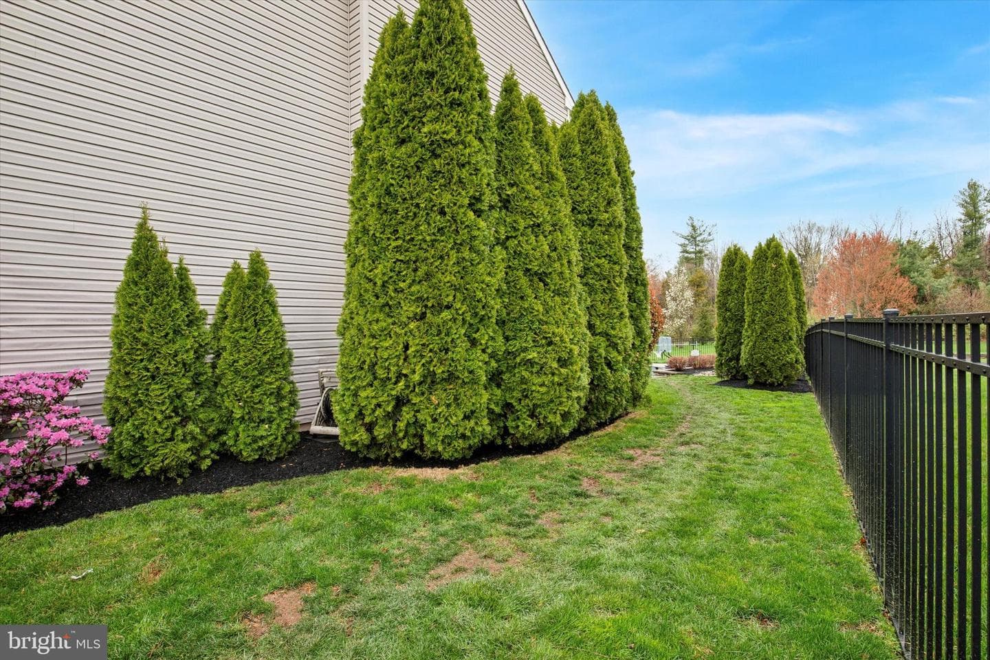 136 Oak Creek Drive photo 43