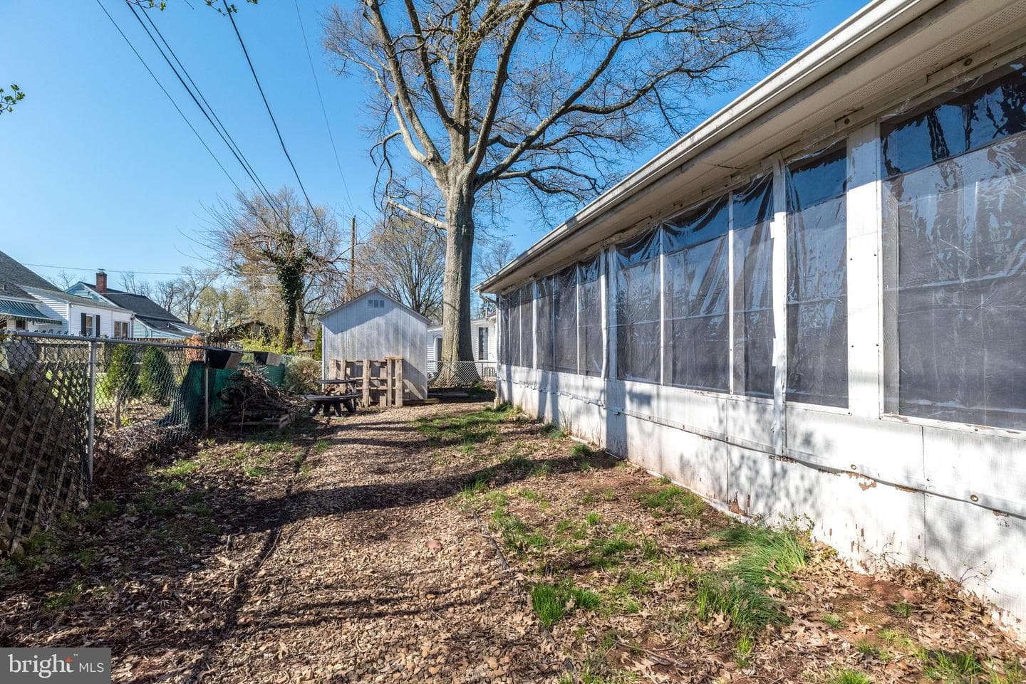 668 Oakdale Avenue photo 37