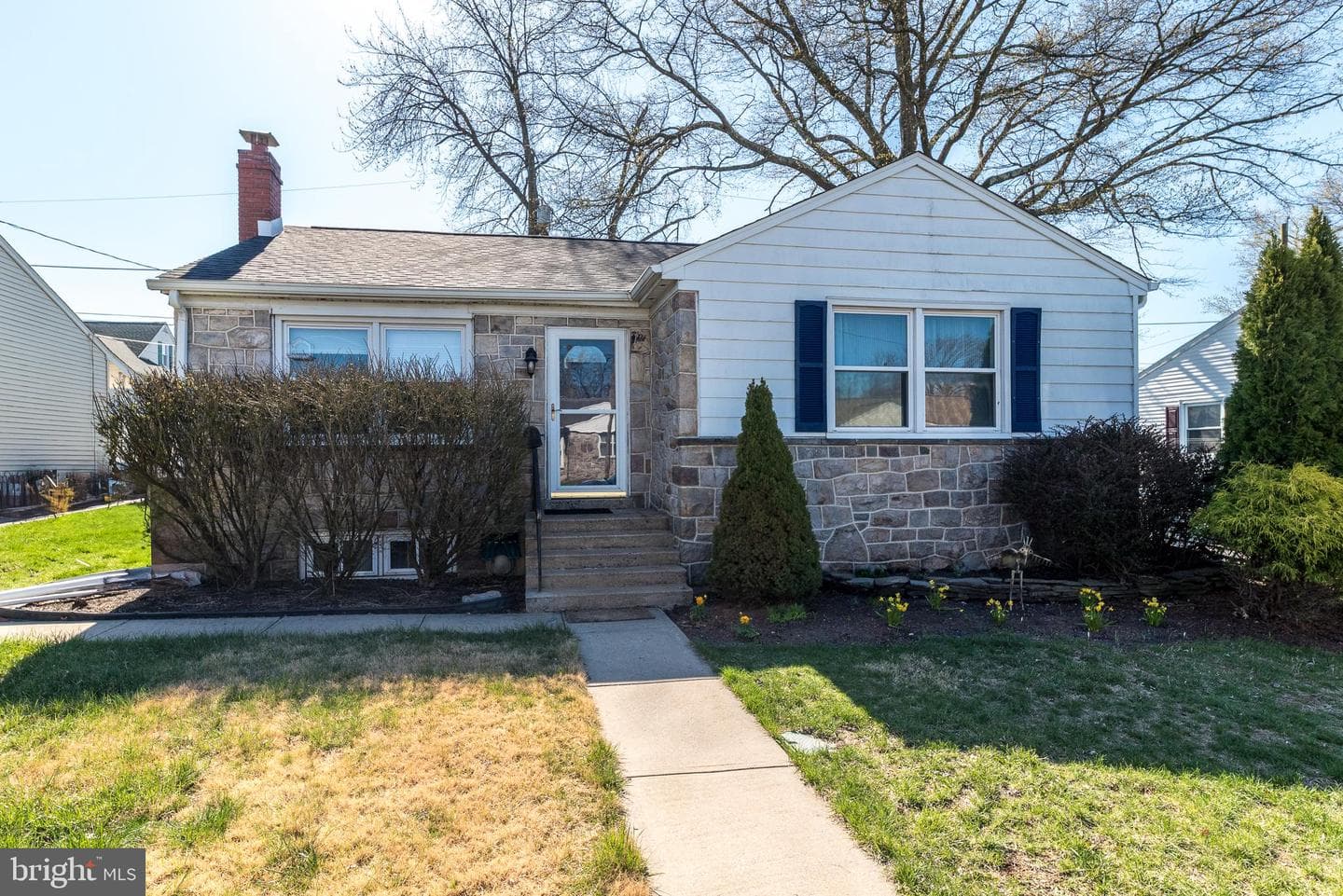 668 Oakdale Avenue photo 40
