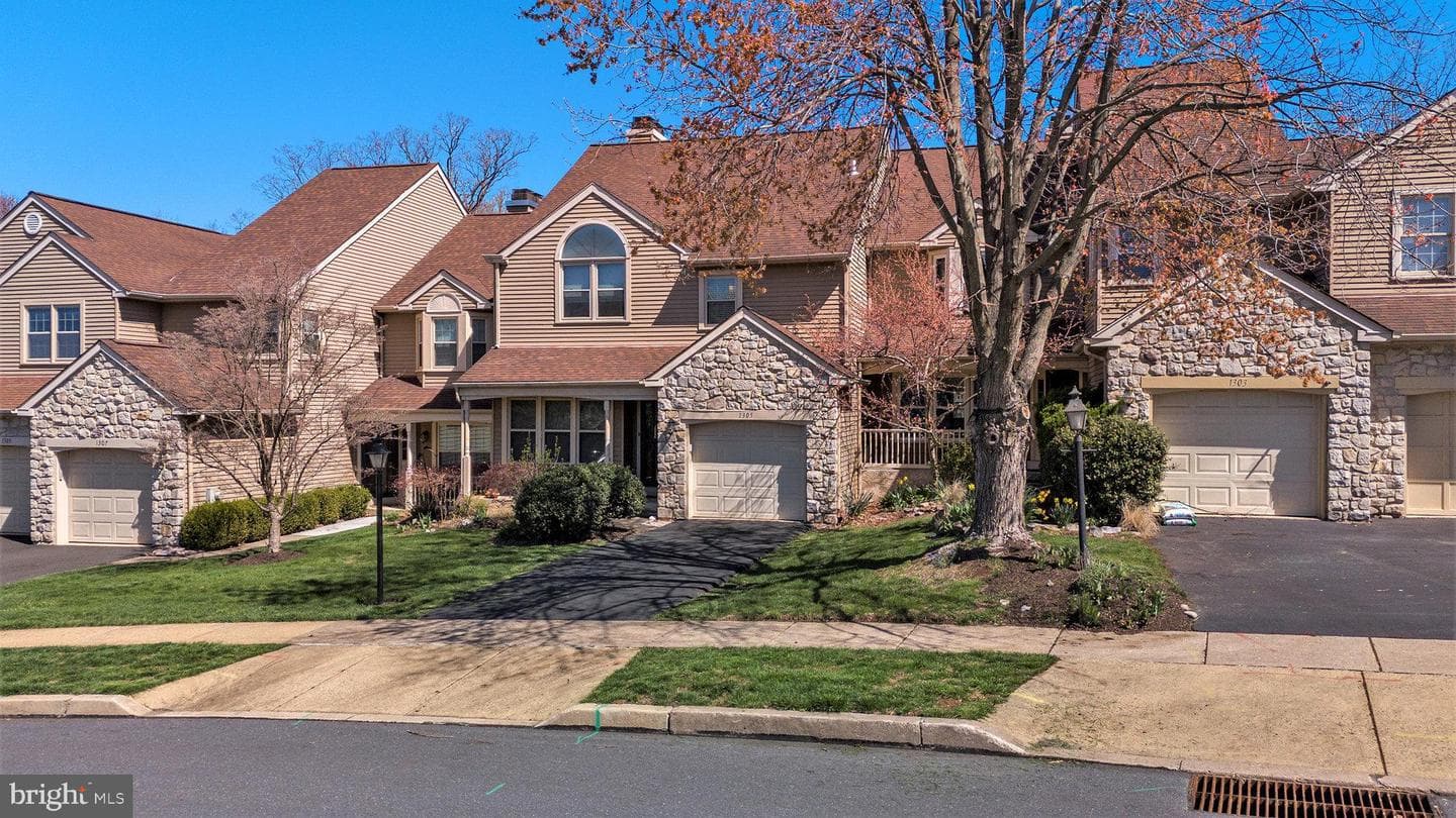 1305 Gwynedale Way photo 3
